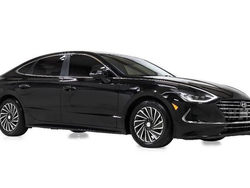 Used 2022 Hyundai Sonata Limited FWD image 1