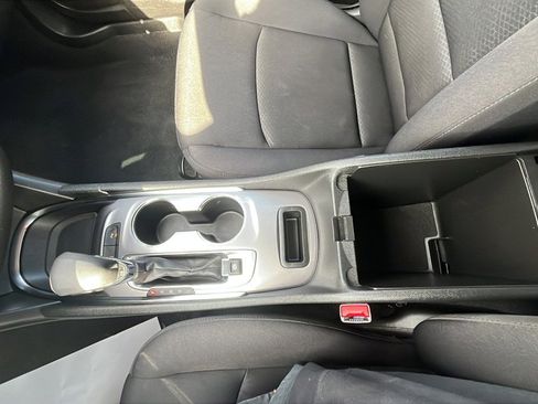 Used 2024 Chevrolet Malibu LT image 13