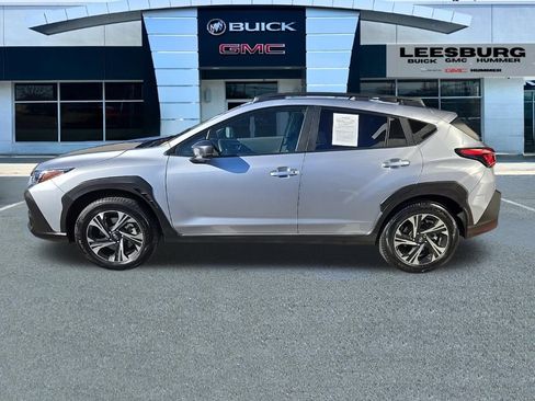 Used 2024 Subaru Crosstrek 2.0i Premium image 4