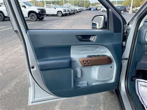 Used 2023 Ford Maverick Lariat w/ Lariat Luxury Package image 23