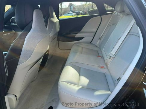 Used 2025 Lucid Air Touring image 19