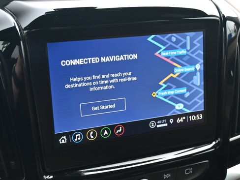 Used 2023 Chevrolet Traverse Premier FWD image 22