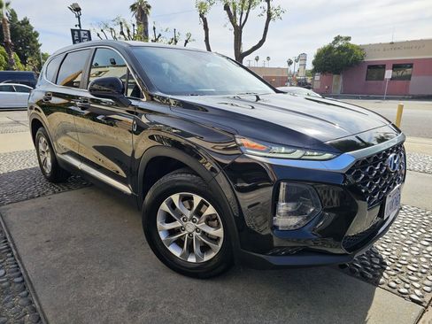 Used 2020 Hyundai Santa Fe SE w/ Cargo Package FWD image 3
