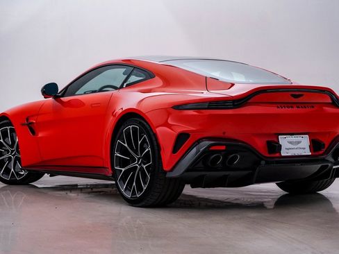 Used 2025 Aston Martin V8 Vantage Coupe image 8