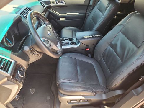 Used 2014 Ford Explorer Limited w/ Equipment Group 301A FWD image 19