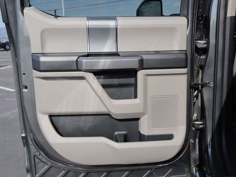 Used 2020 Ford F250 XLT w/ XLT Premium Package image 27