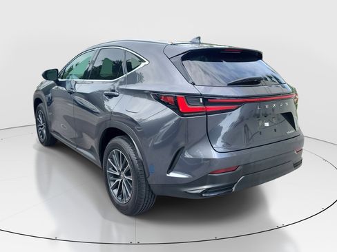 Certified 2025 Lexus NX 250 FWD w/ Premium Package image 4