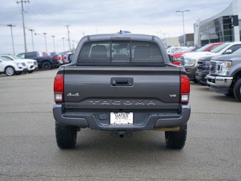 Used 2019 Toyota Tacoma SR w/ SR Convenience Package image 6