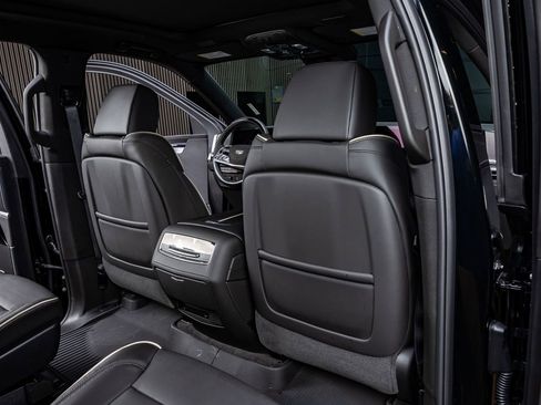 Used 2026 Cadillac Escalade ESV Sport w/ LPO, ONYX Package image 32