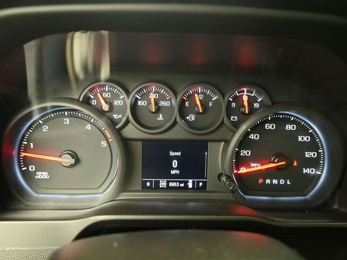 Used 2025 Chevrolet Silverado 3500 W/T image 13