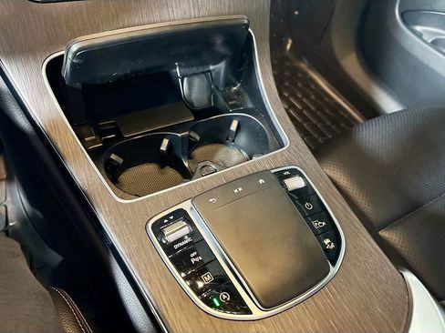 Used 2022 Mercedes-Benz GLC 300 4MATIC image 15