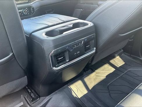 Used 2024 Chevrolet Silverado 2500 High Country w/ High Country Premium Package AWD/4WD image 11