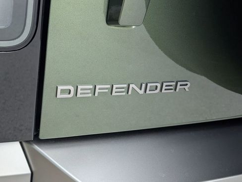 New 2026 Land Rover Defender 110 S AWD/4WD image 31
