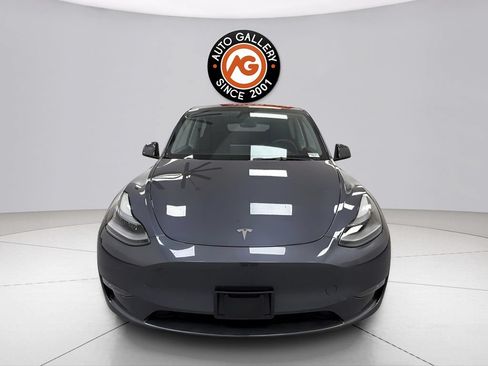 Used 2023 Tesla Model Y Long Range AWD/4WD image 8
