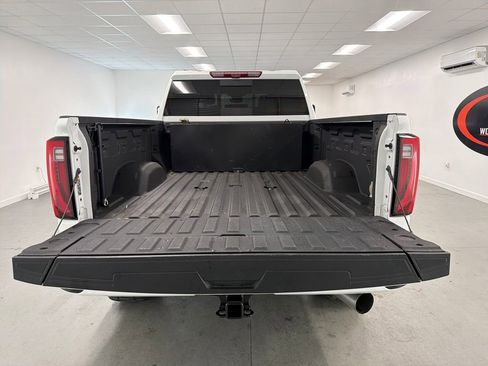 Used 2024 GMC Sierra 2500 Denali w/ Denali Reserve Package AWD/4WD image 7
