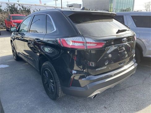 Used 2020 Ford Edge SEL w/ Cold Weather Package image 9