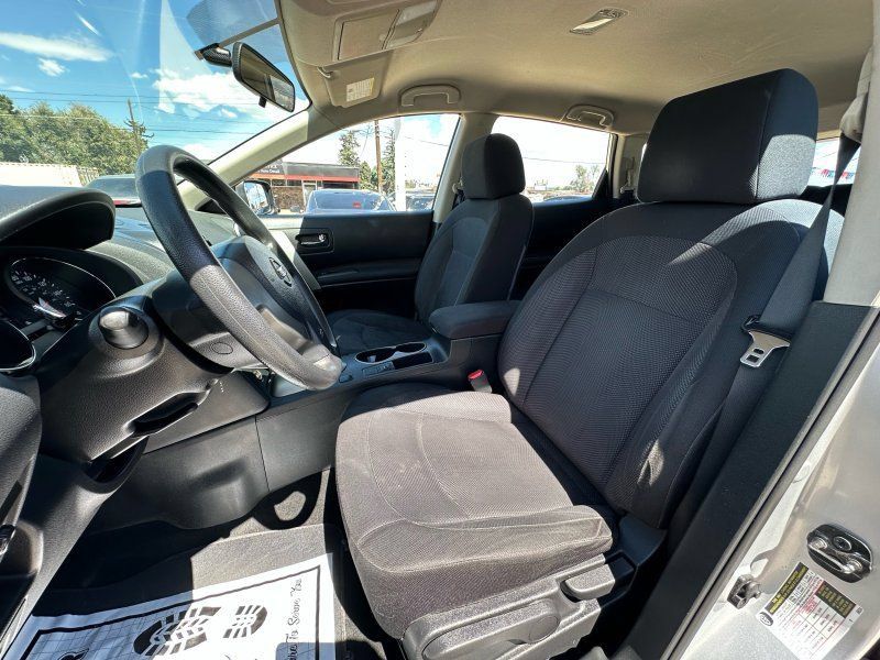 Used 2013 Nissan Rogue S AWD/4WD image 13
