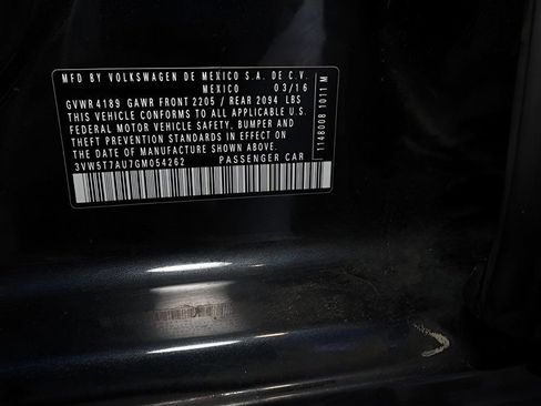 Used 2016 Volkswagen GTI S FWD image 33