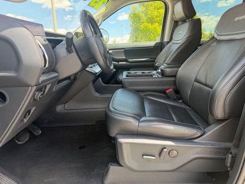 Used 2025 Ford Expedition Max Platinum AWD/4WD image 12