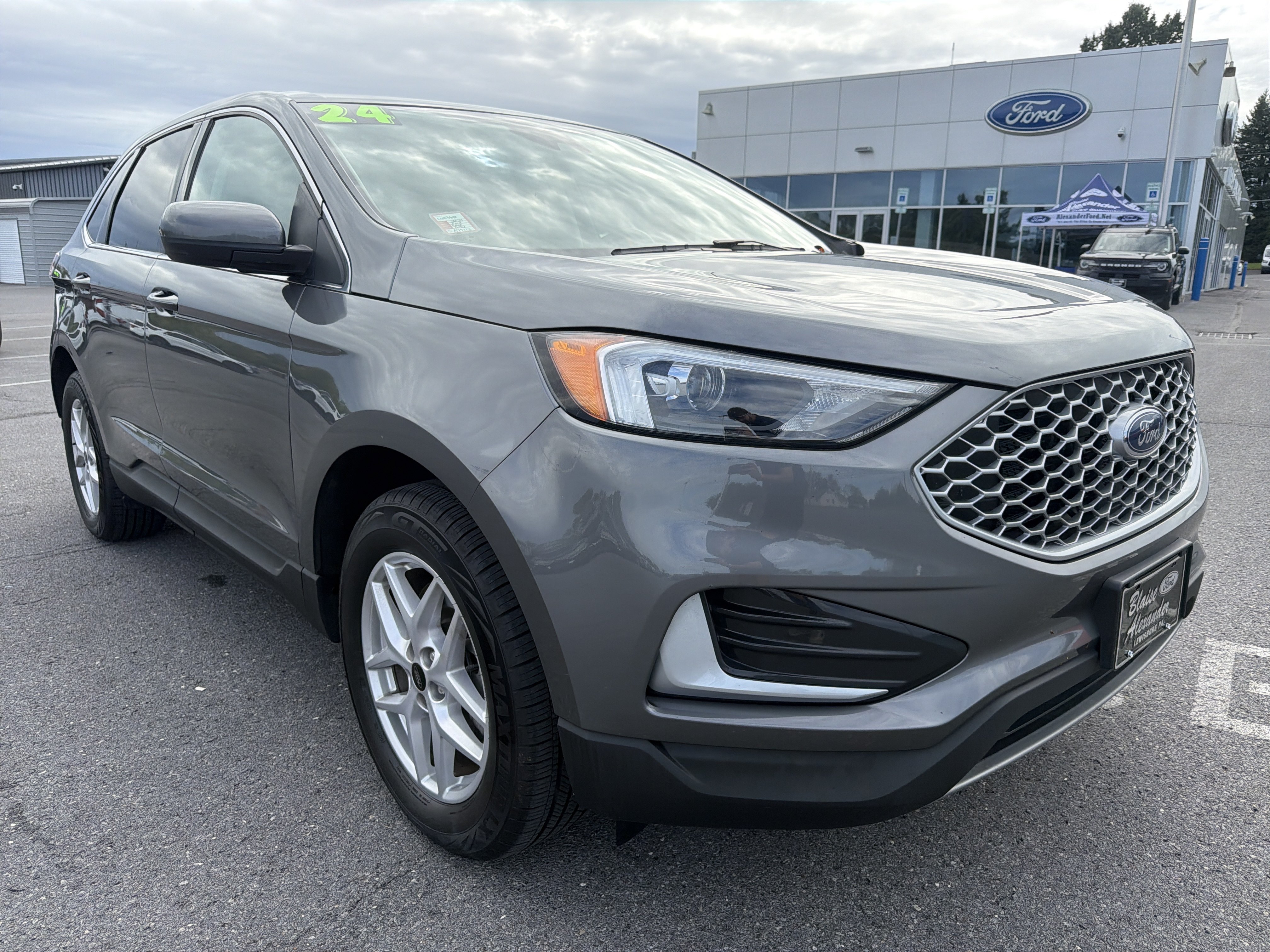 Used 2024 Ford Edge SEL AWD/4WD image 1