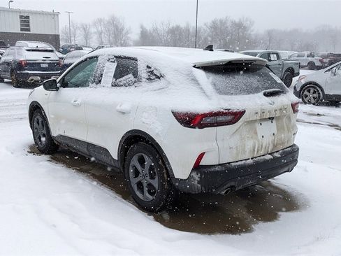 Used 2025 Ford Escape ST-Line w/ Equipment Group 301A image 4