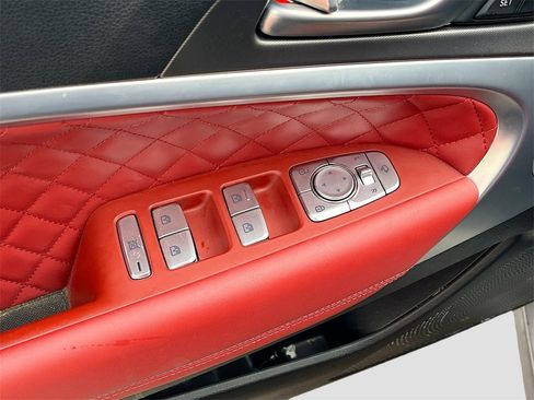 Used 2024 Genesis G70 3.3T Advanced w/ Sport Prestige Package image 18