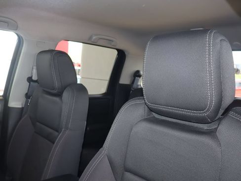 Used 2023 Nissan Frontier SV AWD/4WD image 15