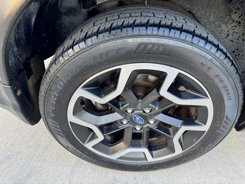 Used 2016 Subaru Crosstrek 2.0i Premium image 12