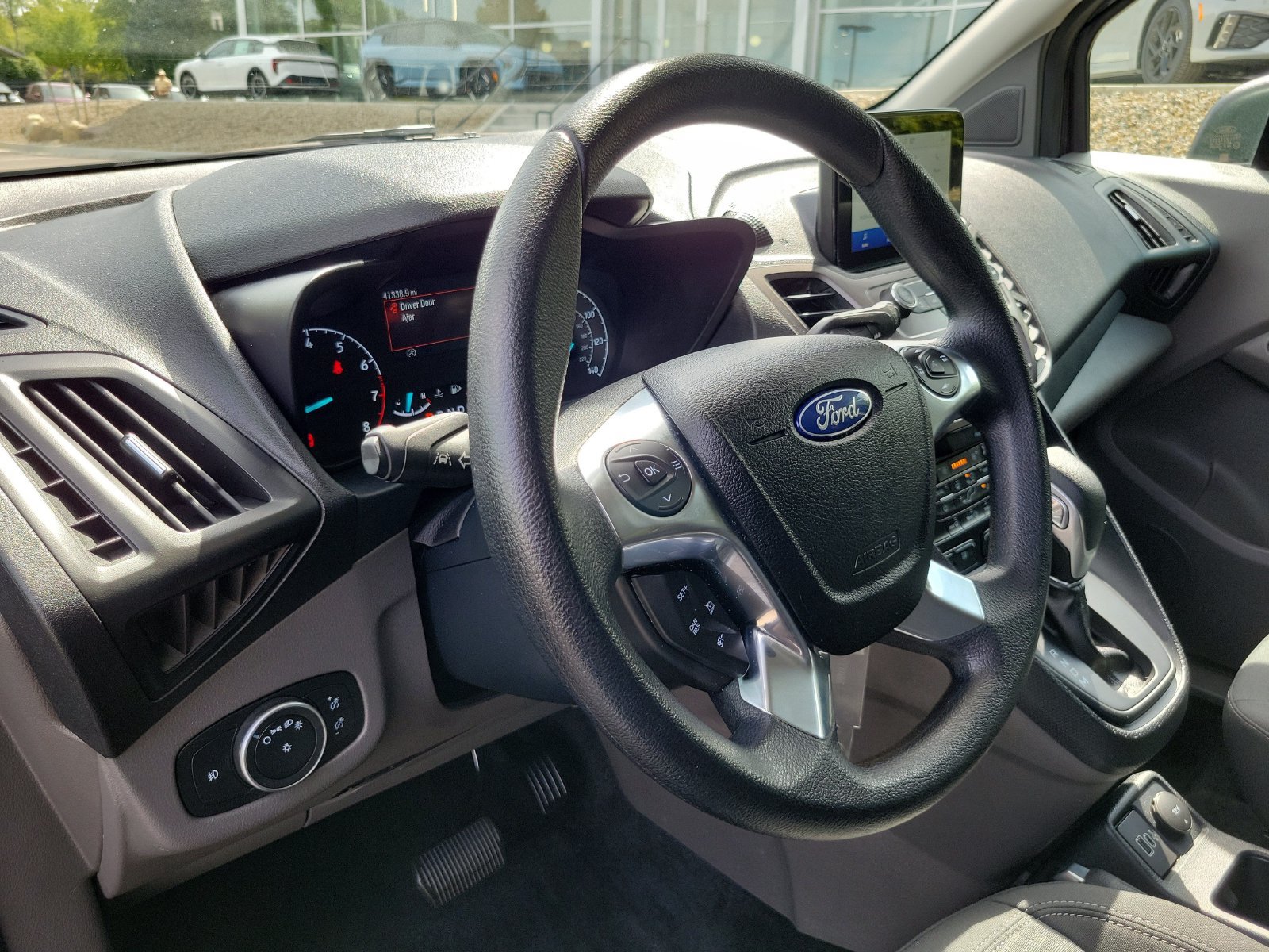 Used 2022 Ford Transit Connect XLT FWD image 11