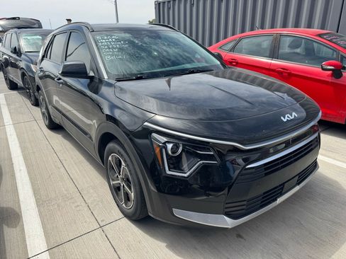 Used 2023 Kia Niro EX FWD image 5