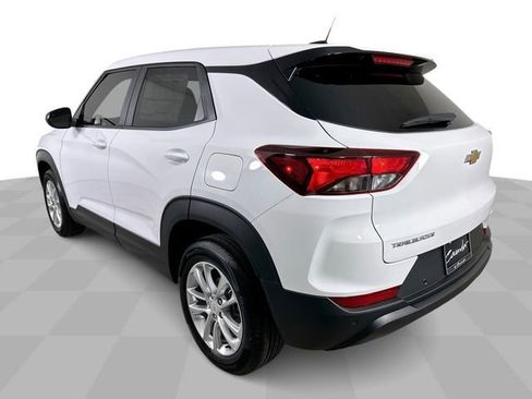 New 2026 Chevrolet TrailBlazer LS w/ LS Convenience Package FWD image 6