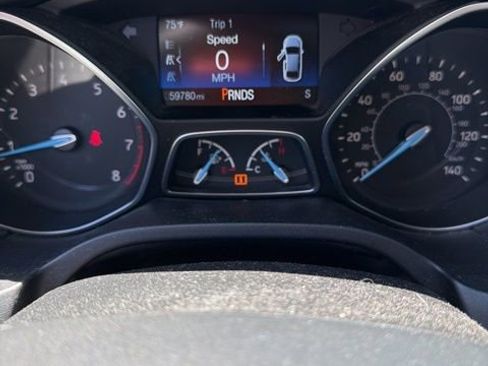 Used 2018 Ford Focus Titanium w/ Titanium Technology Package FWD image 8