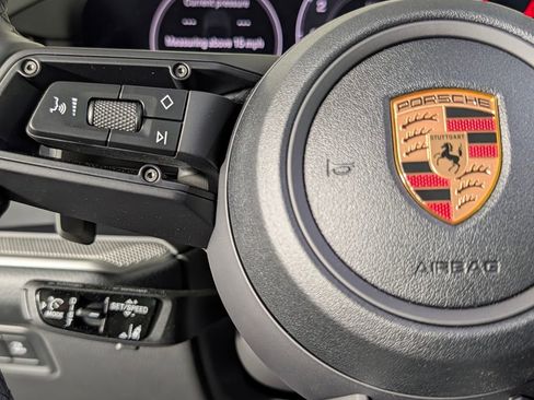 Certified 2025 Porsche Cayenne S image 39