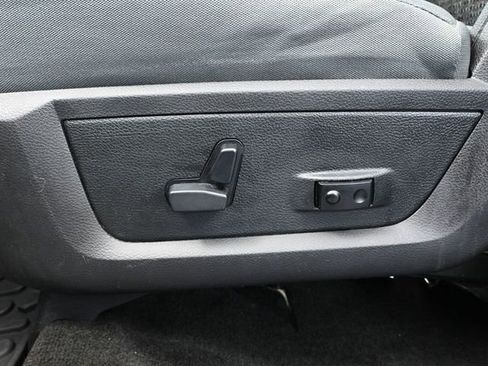 Used 2016 RAM 3500 Big Horn image 23