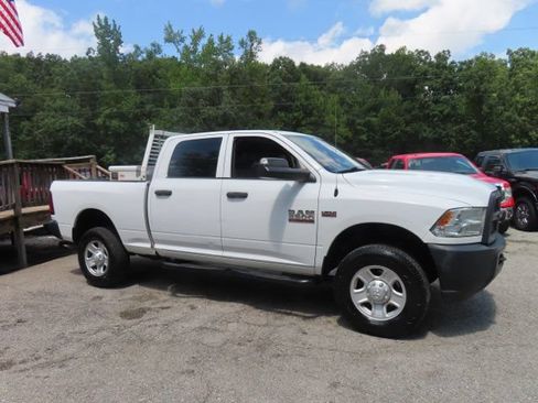 Used 2015 RAM 2500 Tradesman AWD/4WD image 6