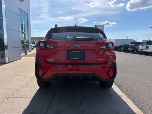 Used 2025 Subaru Crosstrek 2.5i Premium AWD/4WD image 10