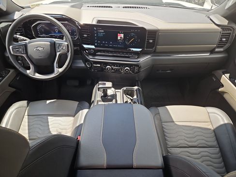 Used 2024 Chevrolet Silverado 1500 ZR2 w/ Technology Package AWD/4WD image 26