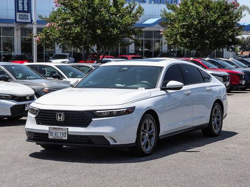 Used 2024 Honda Accord EX image 3