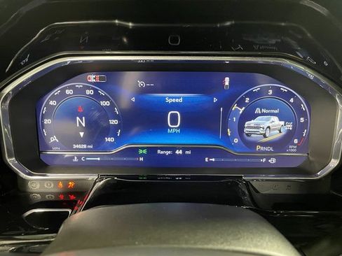 Used 2024 Chevrolet Silverado 1500 LT AWD/4WD image 15