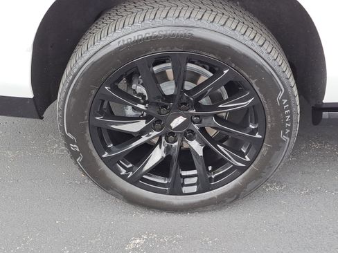 Used 2024 Cadillac Escalade ESV Sport Platinum w/ LPO, ONYX Package image 10