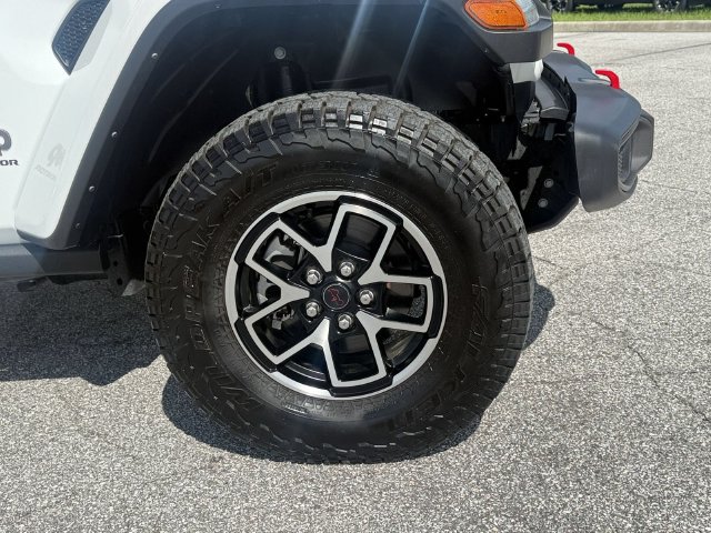 Used 2025 Jeep Gladiator Rubicon AWD/4WD image 9