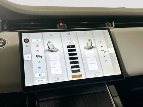 Certified 2025 Land Rover Range Rover Evoque Dynamic SE image 26