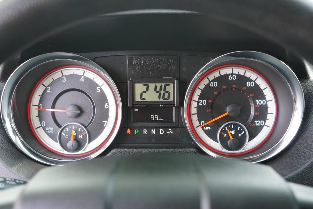 Used 2014 Dodge Grand Caravan SE w/ Quick Order Package 29E SE FWD image 16