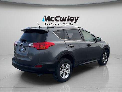 Used 2015 Toyota RAV4 XLE AWD/4WD image 6