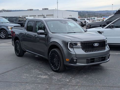 New 2026 Ford Maverick Lobo AWD/4WD image 3