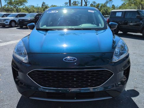 Certified 2020 Ford Escape SE image 9