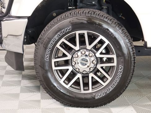 Used 2019 Ford F250 Lariat w/ Lariat Ultimate Package AWD/4WD image 19