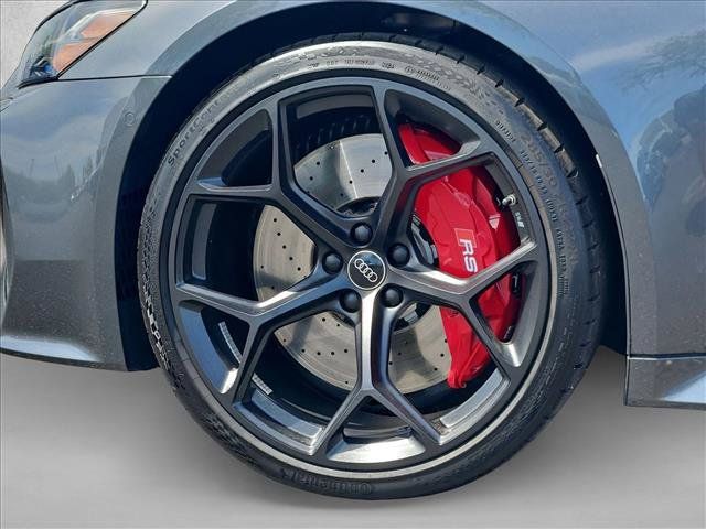 Used 2025 Audi RS 7 Performance AWD/4WD image 30