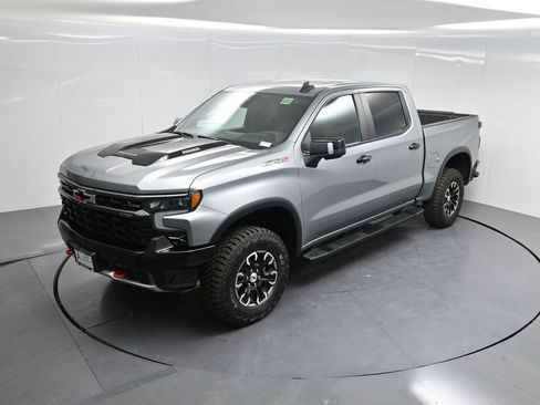 Used 2024 Chevrolet Silverado 1500 ZR2 w/ Technology Package image 55