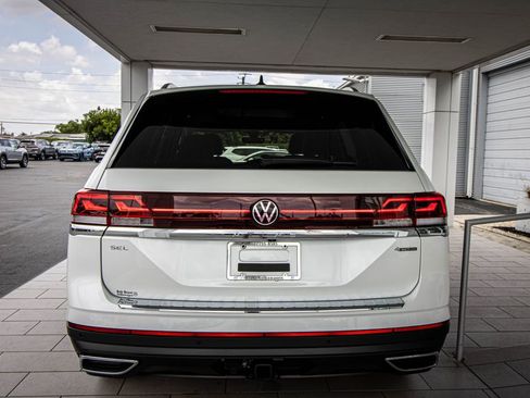 New 2026 Volkswagen Atlas SEL AWD/4WD image 18